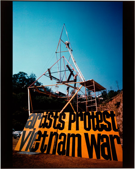 Foto Charles Brittin, Peace Tower, 1966